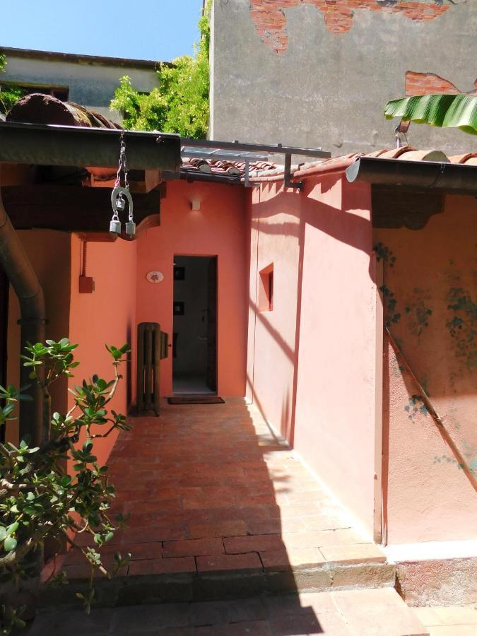 Appartamento Con Piscina Immersa Nel Verde Cascina Zewnętrze zdjęcie