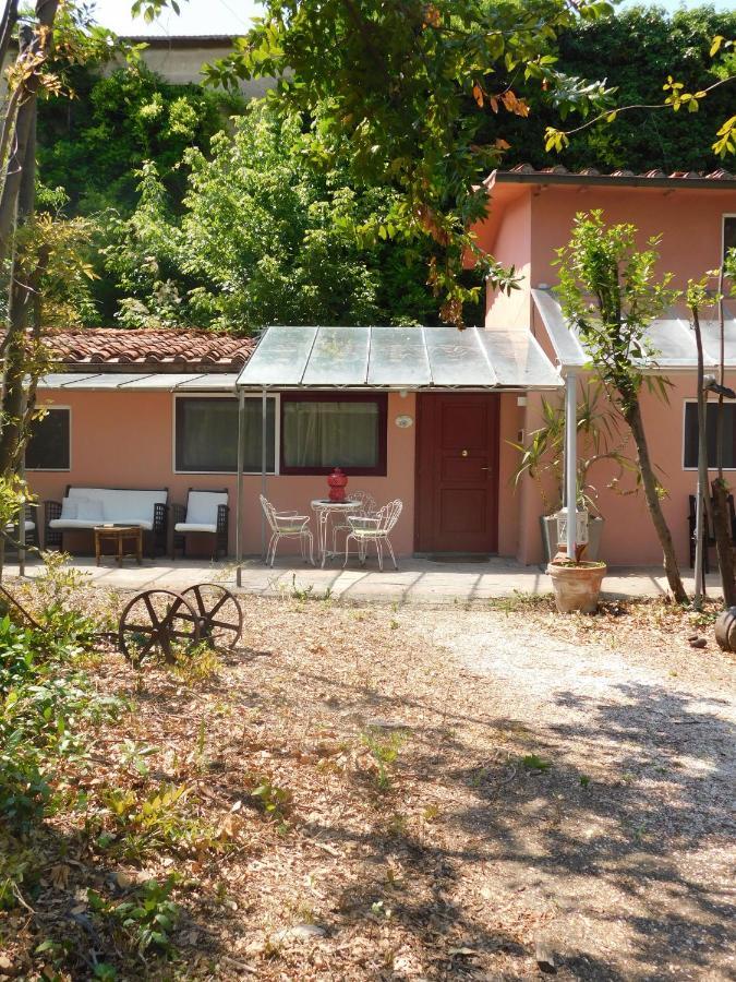 Appartamento Con Piscina Immersa Nel Verde Cascina Zewnętrze zdjęcie