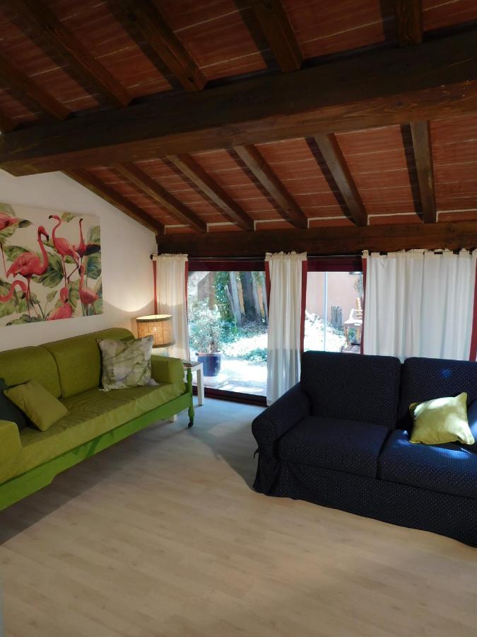 Appartamento Con Piscina Immersa Nel Verde Cascina Zewnętrze zdjęcie