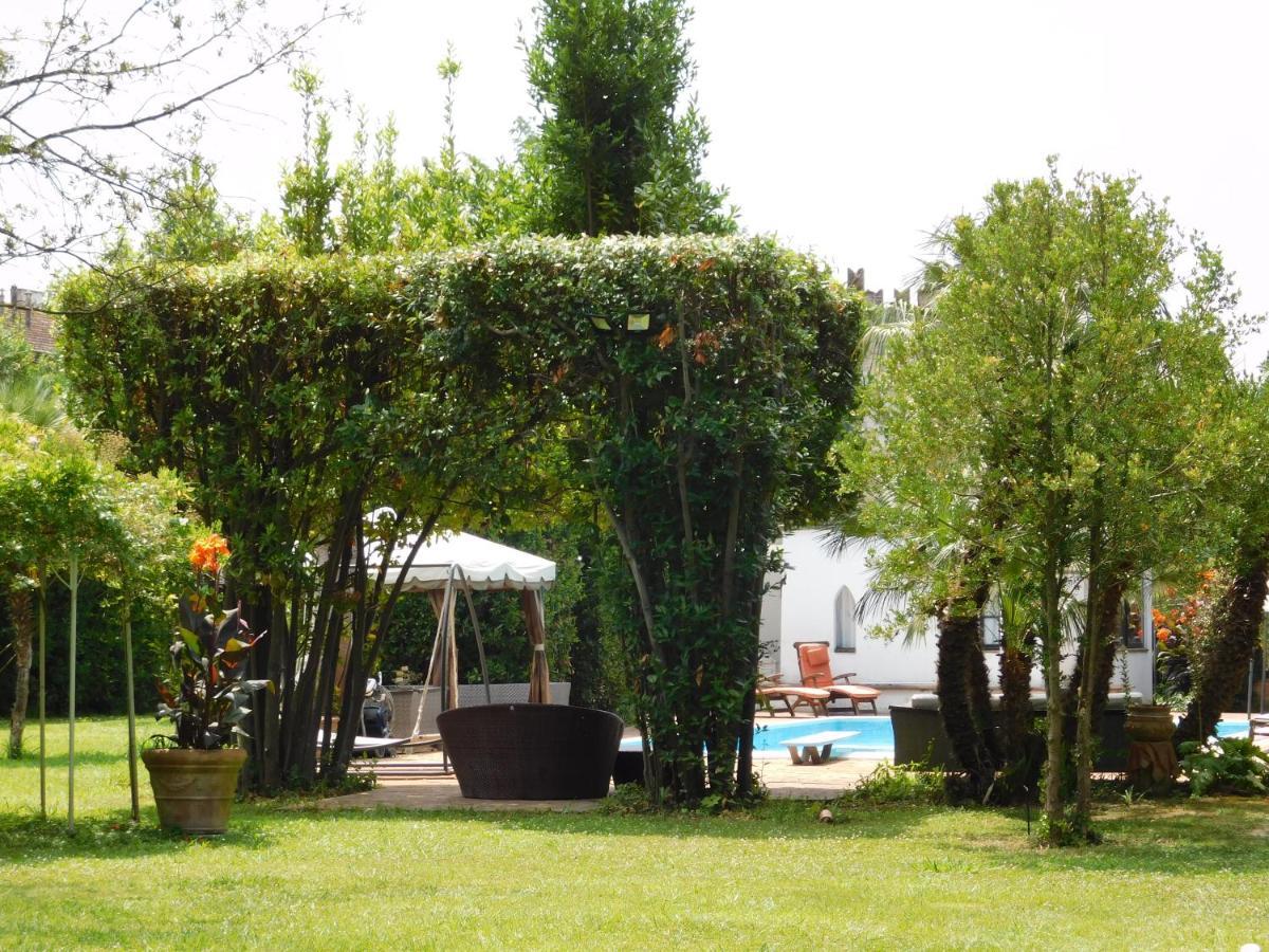 Appartamento Con Piscina Immersa Nel Verde Cascina Zewnętrze zdjęcie